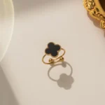 Clover Ring