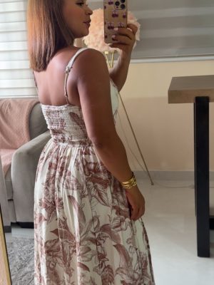 {“eId”:”435495849452261″,”CameraPosition”:1}